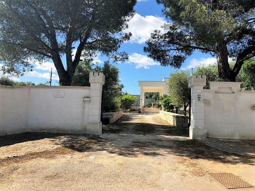 Le Stanze Di Casa Polinisso Guest House Carovigno Exterior photo